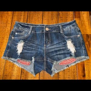 EMPYRE Jean shorts